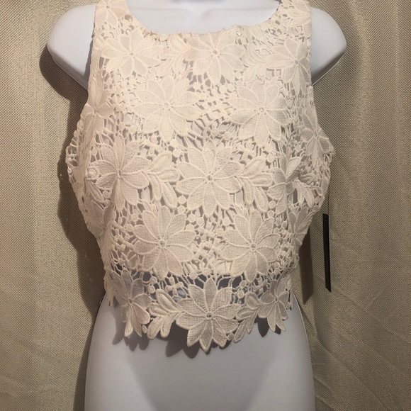 Lulus Tops - LULUS WHITE TOP